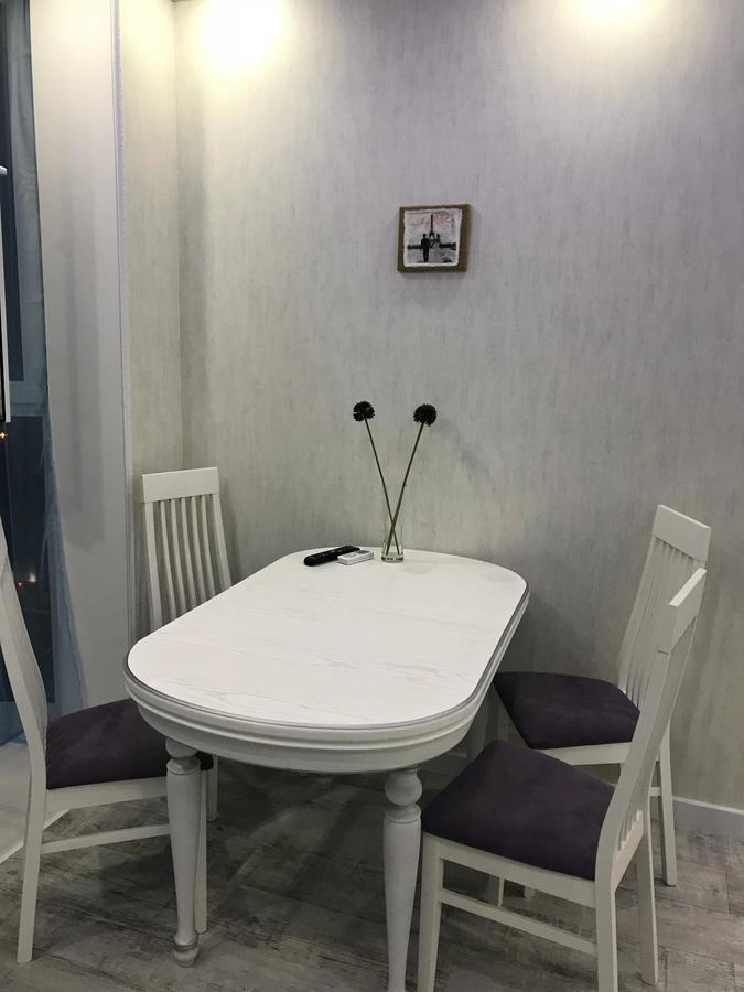 Luxe Apartment on Drahomanova Kiev Extérieur photo